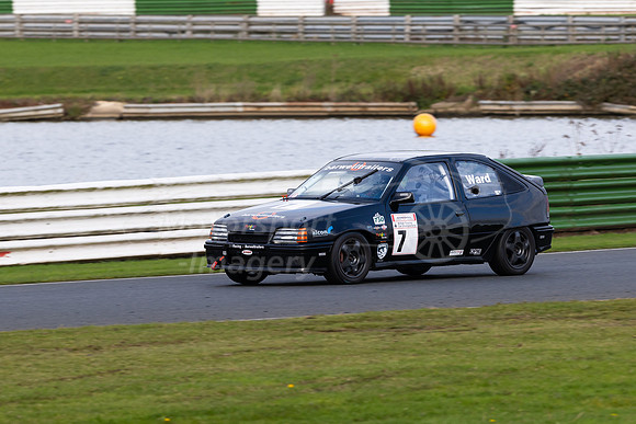 7 Simon Ward