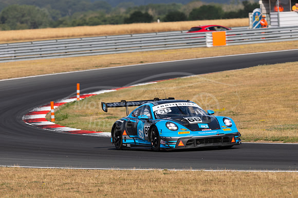 66 Nick Jones / Sven Müller