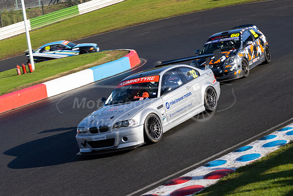 32 James CARD