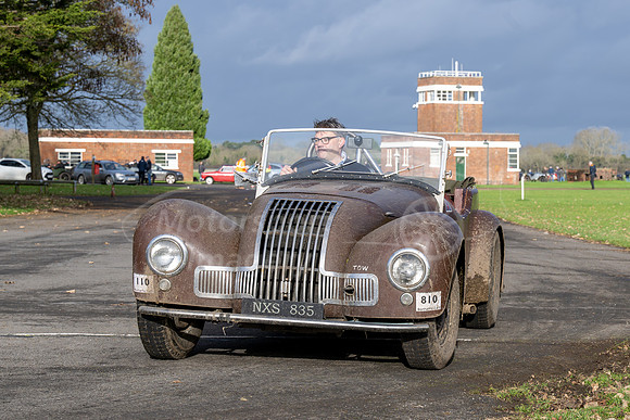 Andrew Howe-Daviesand Tim Parker shared the 1946 Allard in the p