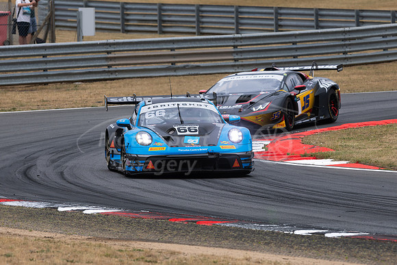 66 Nick Jones / Sven Müller