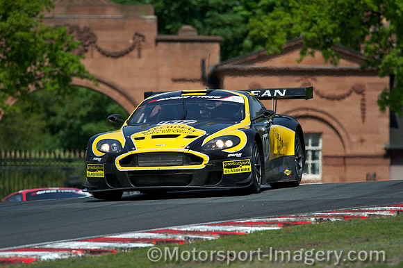Andrew Howard, jonathan Adam, Beechdean Motorsport Aston Martin DBRS9