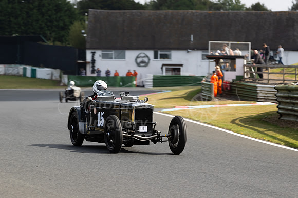 15 Theodore Hunt - Fraser Nash TT Replica