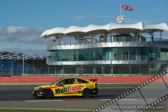 Chris James, Vauxhall Vectra