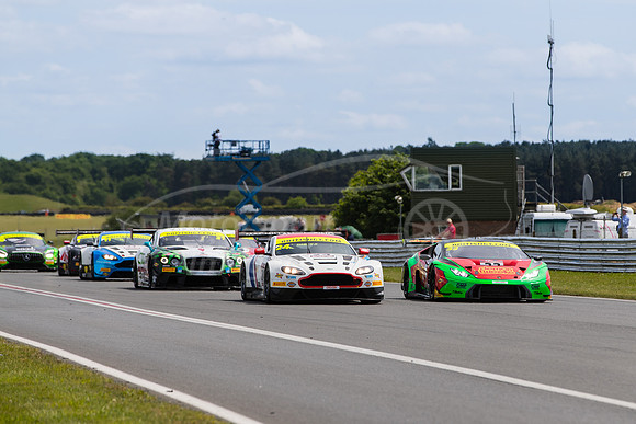 Race 1 start