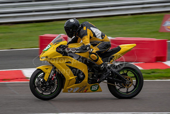 18 Jamie Tibble Kawasaki