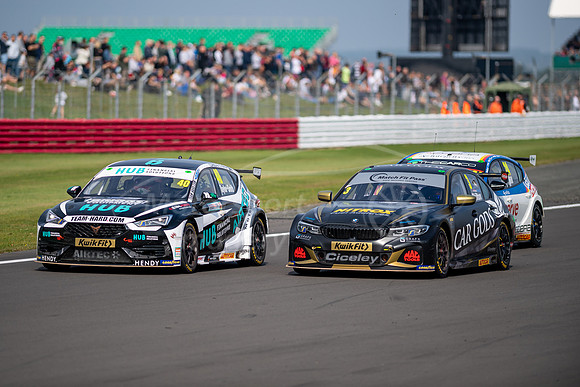 3  Tom CHILTON / 40  Árón TAYLOR-SMITH