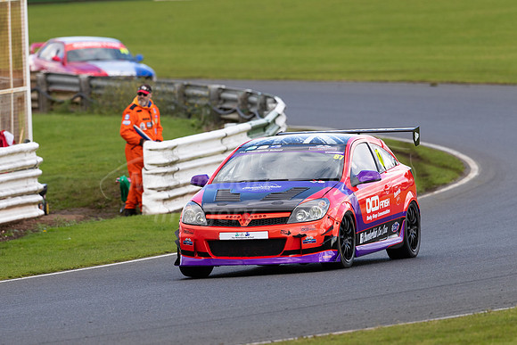 87 Adam CHAMBERLAIN