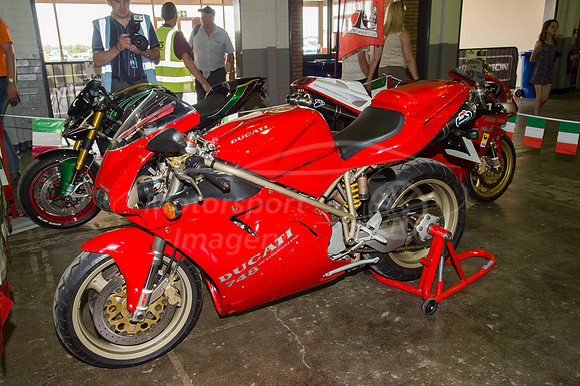 Ducati 748 Desmoquattro
