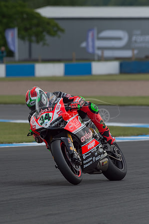 34 Davide Giugliano Ducati Panigale R Aruba.it Racing