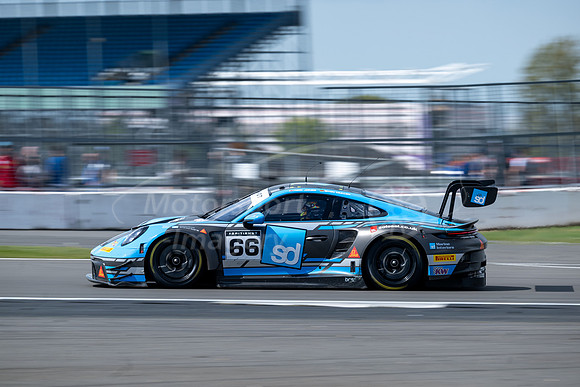 66 Nick Jones / Sven Müller