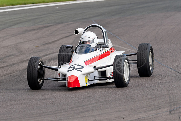52 Trevor Morgan Reynard RF88