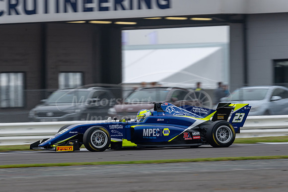 23 Bryce ARON