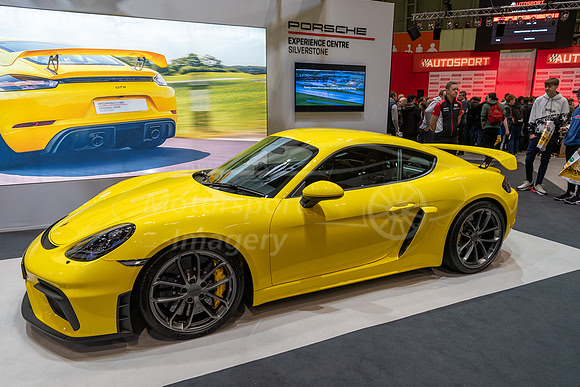 Porsche Cayman 718 GT4