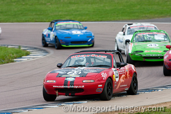 Creative Touch Design Sponsored MX5 at Rockingham