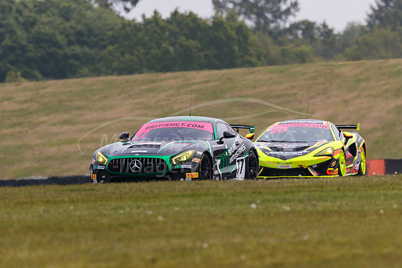 77  Fox Motorsport - Mercedes-AMG GT4  Mark Murfitt / Michael Br