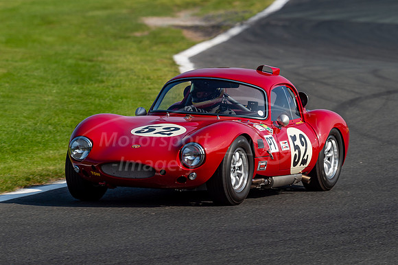 52 Dan Eagling Ginetta G4R