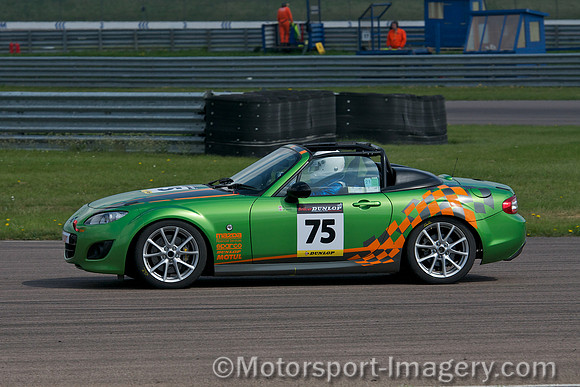 Mazda MX5, Tom Strange