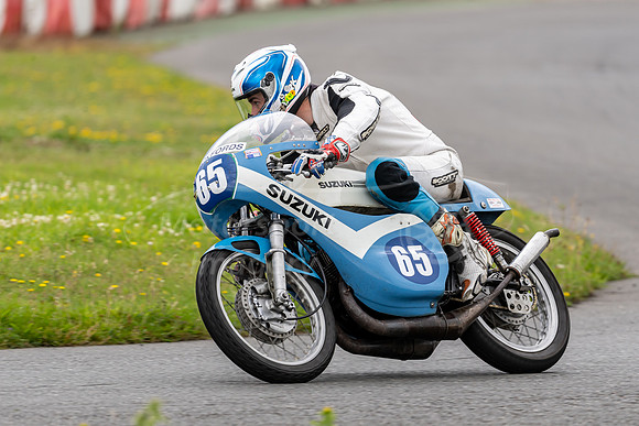 65 Loris Hunt