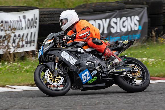 62 Andy Whale