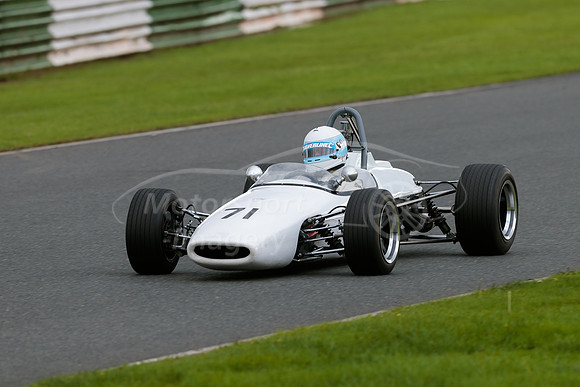 71 Michael WALKER  Brabham BT21