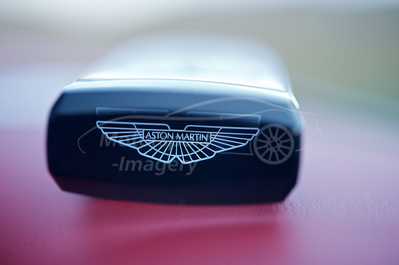 Aston Martin DB9