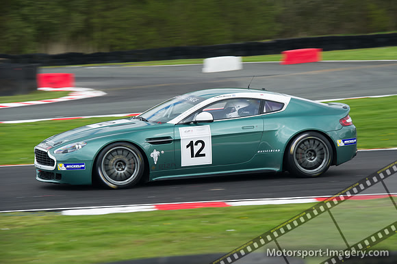 Aston Martin V8 Vantage GT4, Chris Brown, Mika Brown