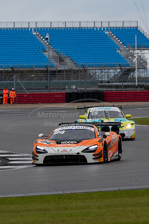 84 Andrew Gilbert / Fran Rueda