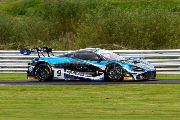 9  Dean Macdonald / Angus Fender, 2 Seas Motorsport McLaren 720S GT3