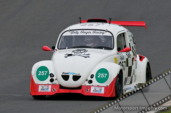 Car 257, Team Jolly Roger White