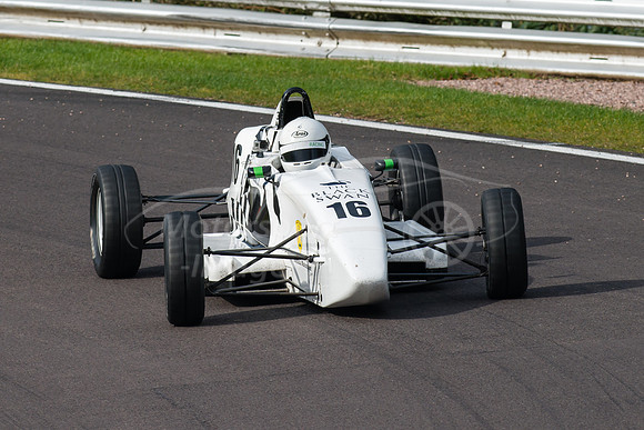 Chris Chisnall, Van Diemen LA10