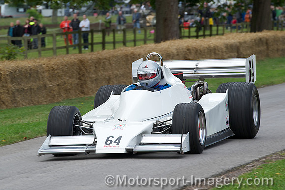 Shirley Tewson,, Pilbeam MP40