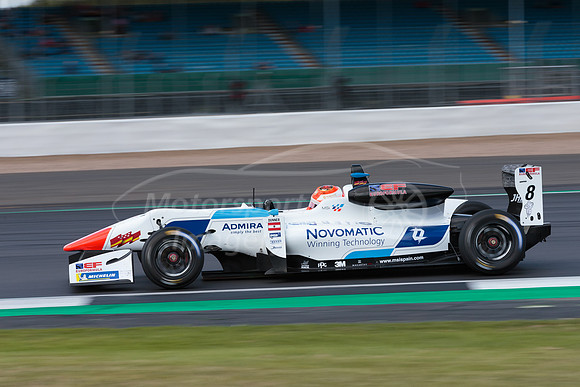 8 Lukas Dunner