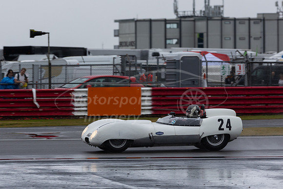 24 Roger Wills