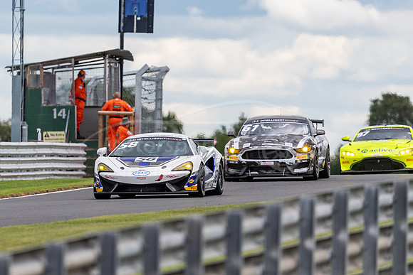 58  Jordan Collard / Patrick Matthiesen, HHC Motorsport McLaren 570S GT4