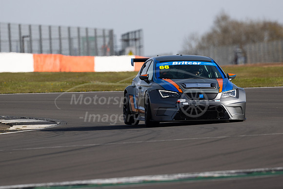 66  Danny Krywyj / Miles Lacey