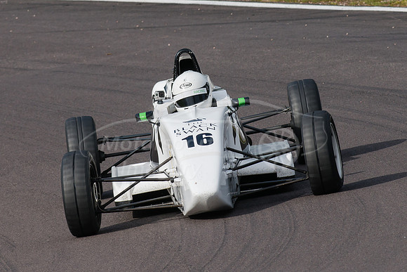 Chris Chisnall, Van Diemen LA10