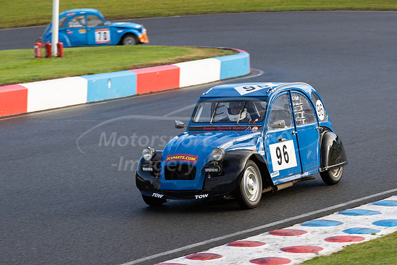 96 Chris HALL