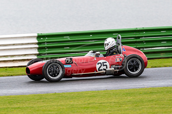 25 Bernard Brock Elva 100 CG