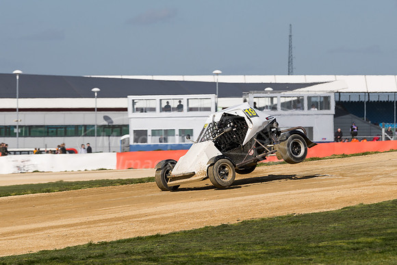 19 Stephen Jones