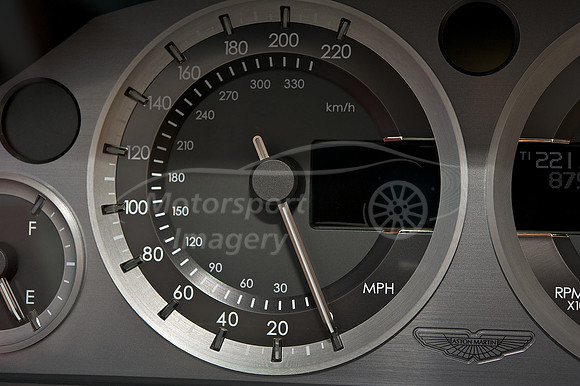 Aston Martin DB9