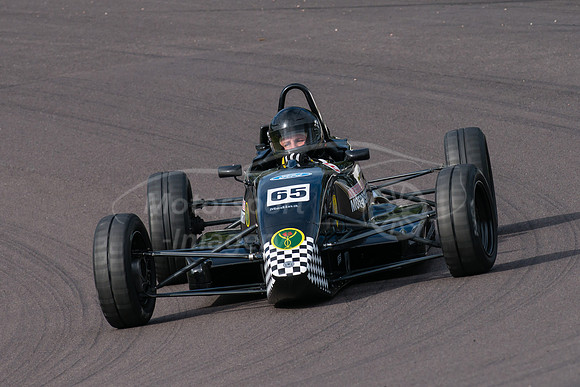 Ian Wolfenden, Van Diemen JLO12K