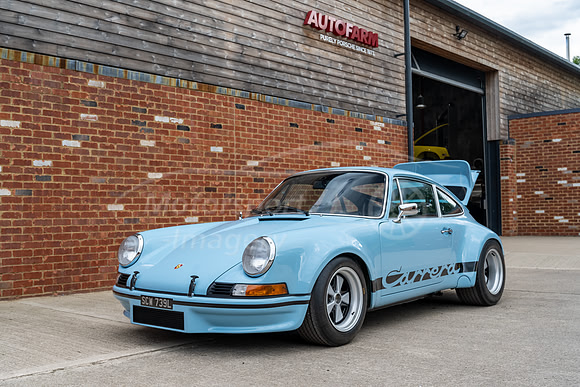 SCW739L Porsche Carrera in the Autofarm courtyard