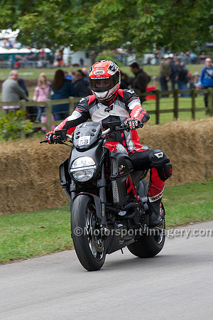 Richard Hackett. Ducati Diavel 1200