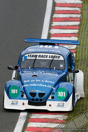 Car 101, Team Racelogic