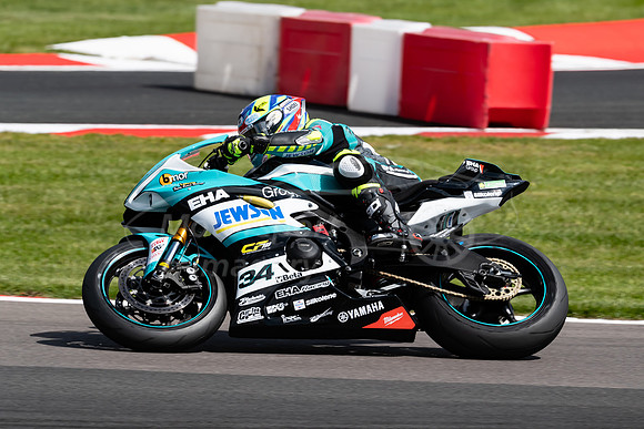 34 Alastair Seeley Yamaha,