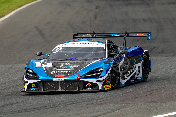 9  Dean Macdonald / Angus Fender, 2 Seas Motorsport McLaren 720S GT3