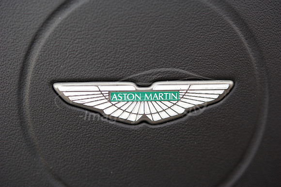 Aston Martin DB9