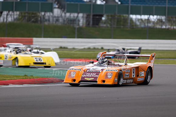 9 Simon Watts/ Roberto Giordanelli