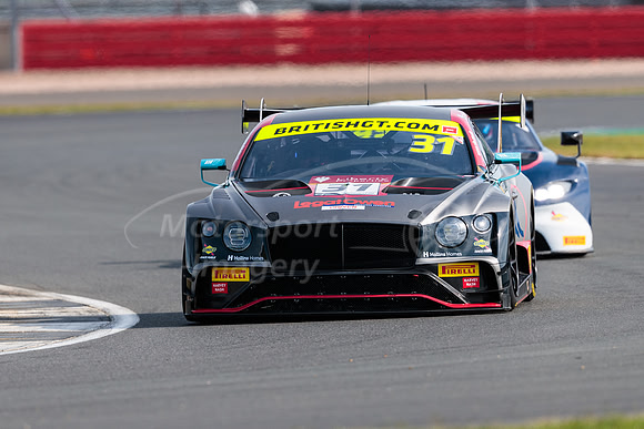 31  Seb Morris / Rick Parfitt Jnr